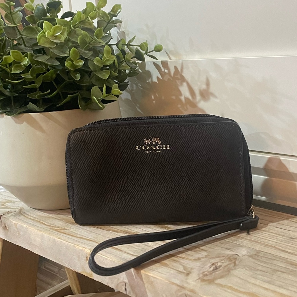 Coach Wallet - Picture 2 of 7